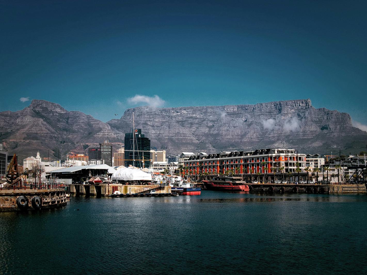 V&A Waterfront harbor